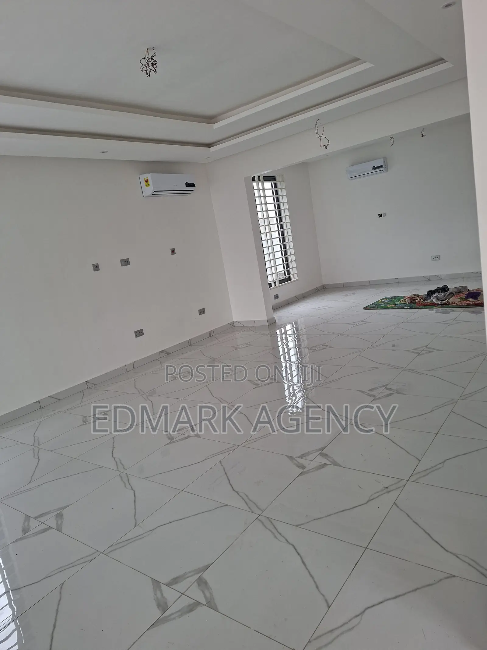 4bdrm House in Achimota, The Mall for sale