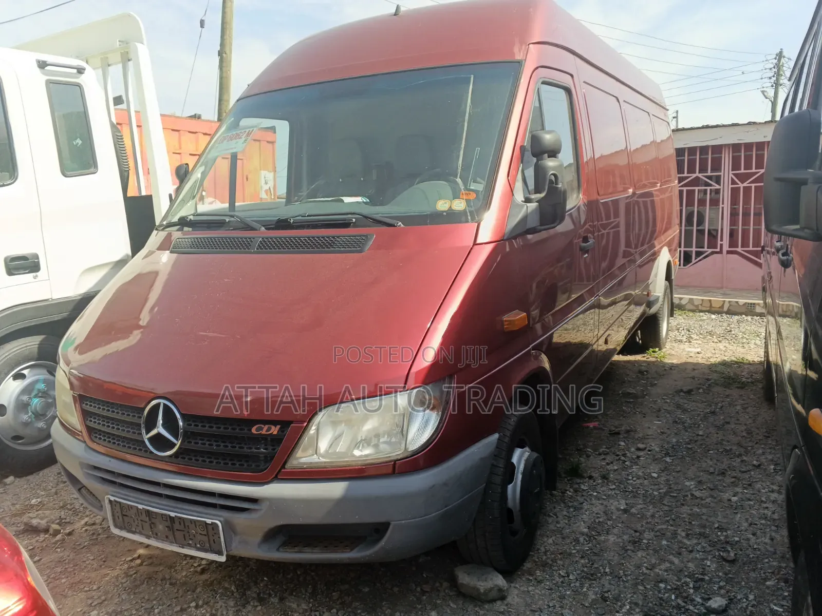Mercedes-Benz Sprinter 2000 Pink