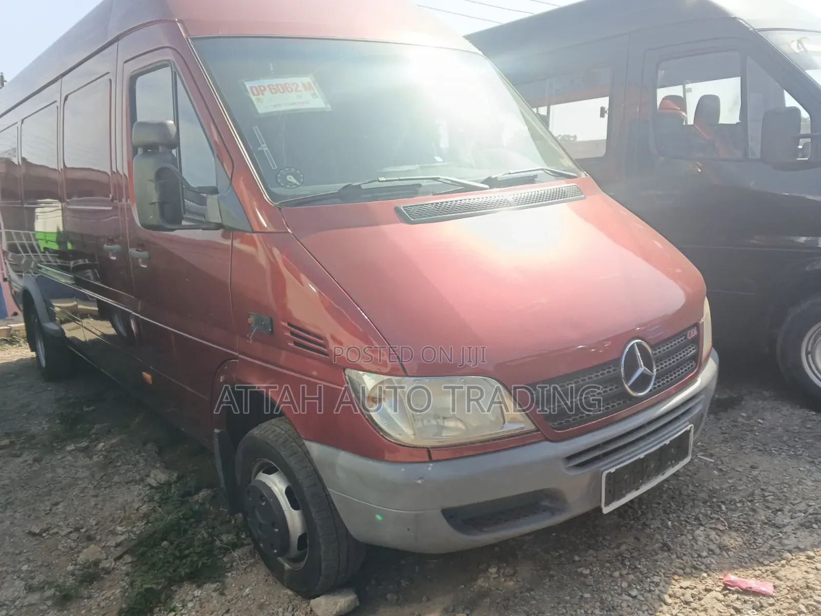 Mercedes-Benz Sprinter 2000 Pink