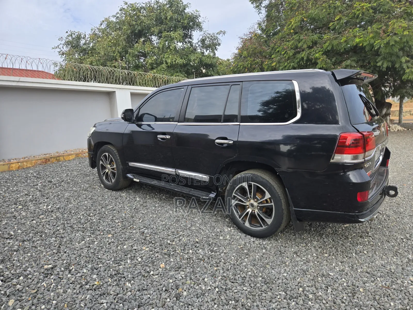 Toyota Land Cruiser 2024 Black