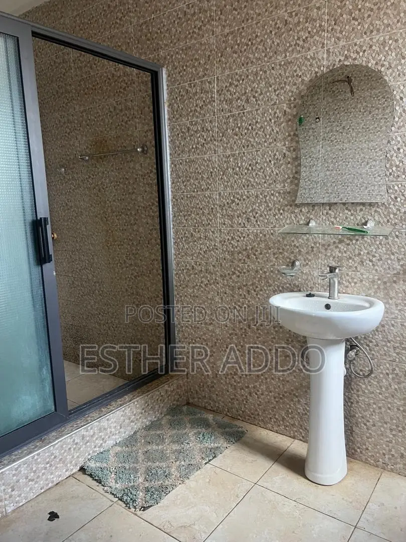 2bdrm Apartment in Ghana Flag for rent