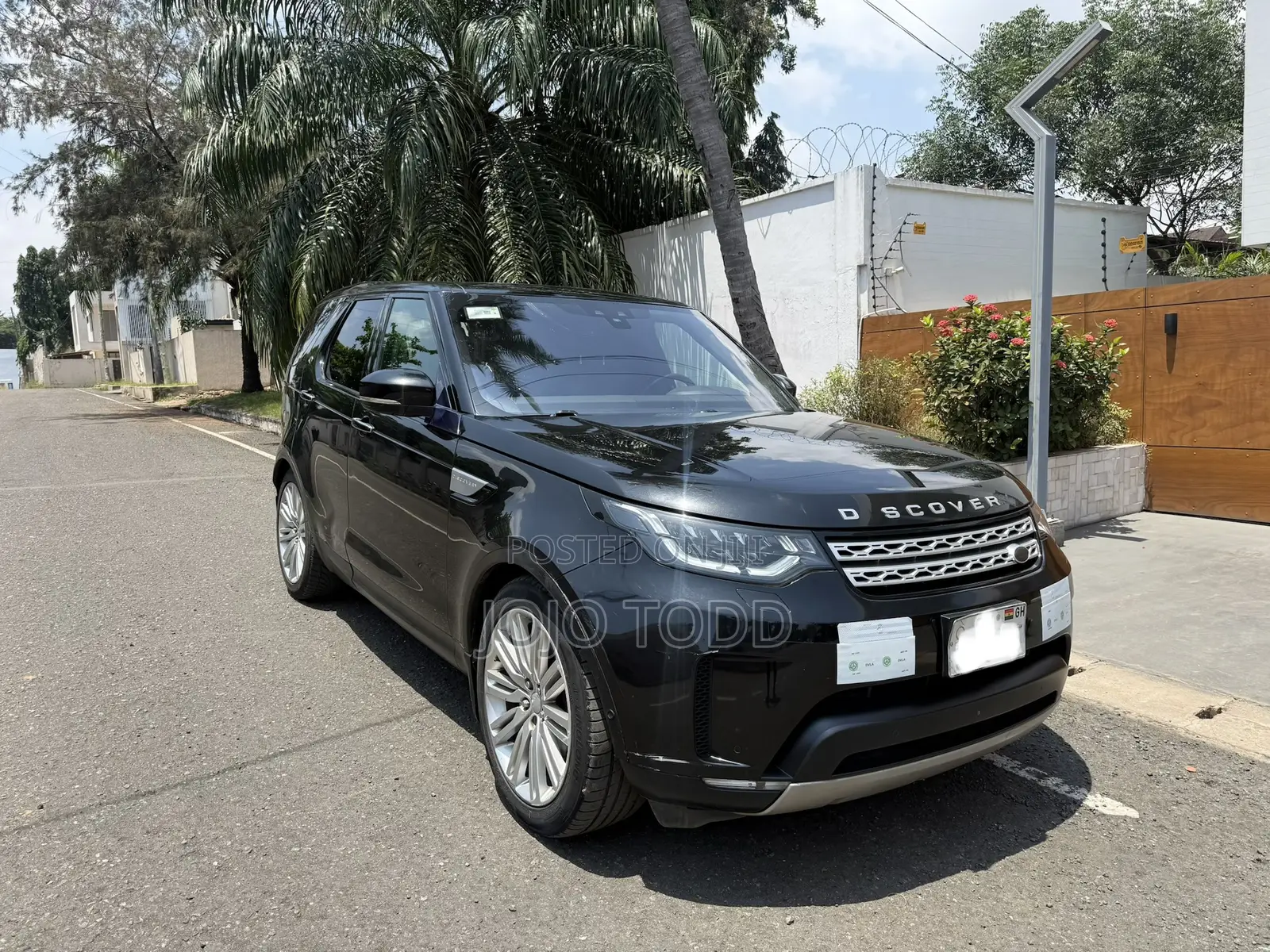 Land Rover Discovery HSE LUXURY 4x4 2018 Black