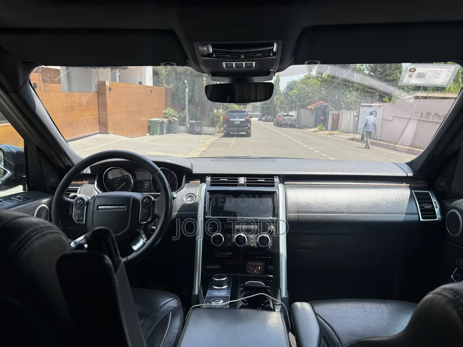 Land Rover Discovery HSE LUXURY 4x4 2018 Black