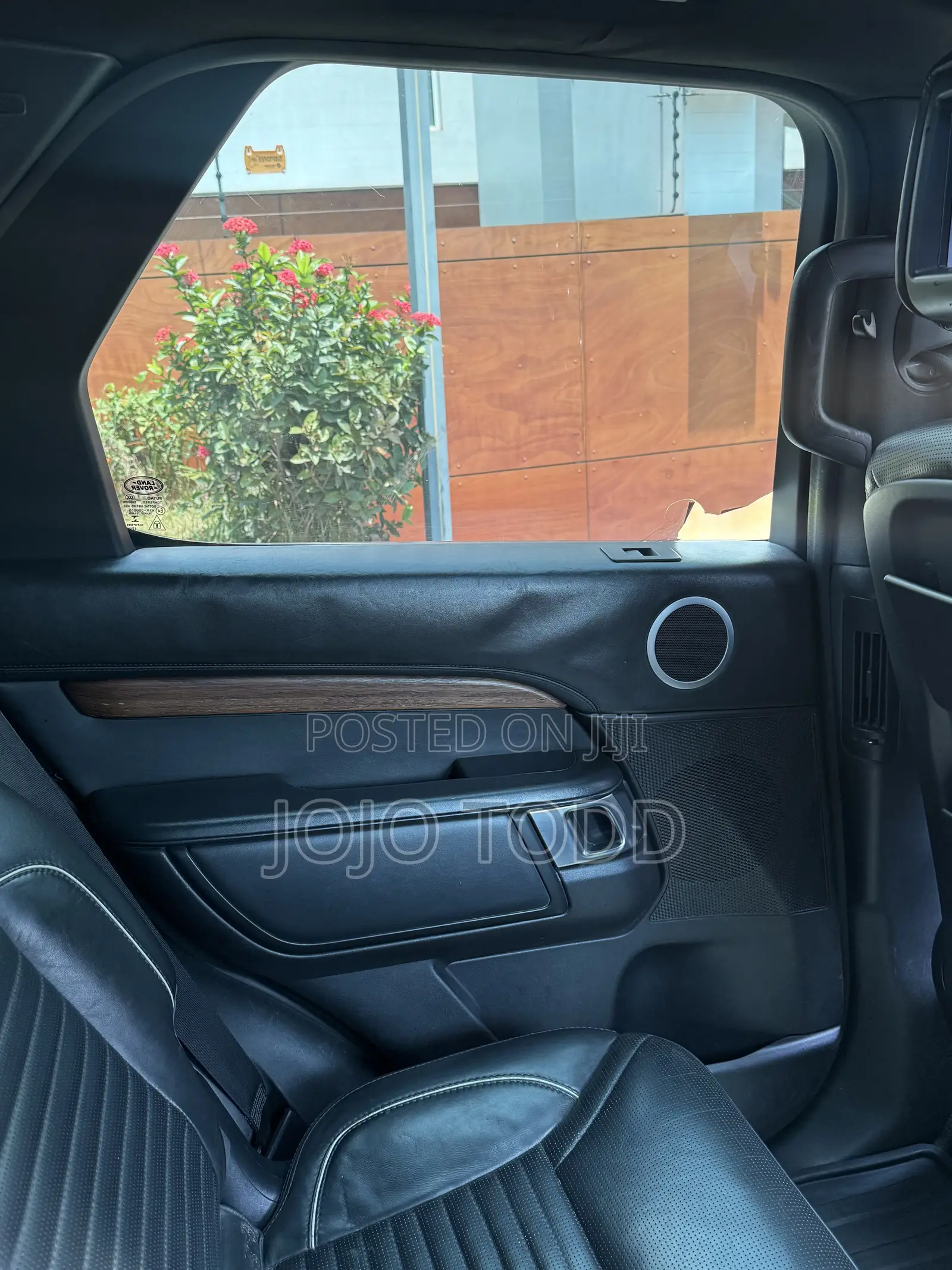 Land Rover Discovery HSE LUXURY 4x4 2018 Black