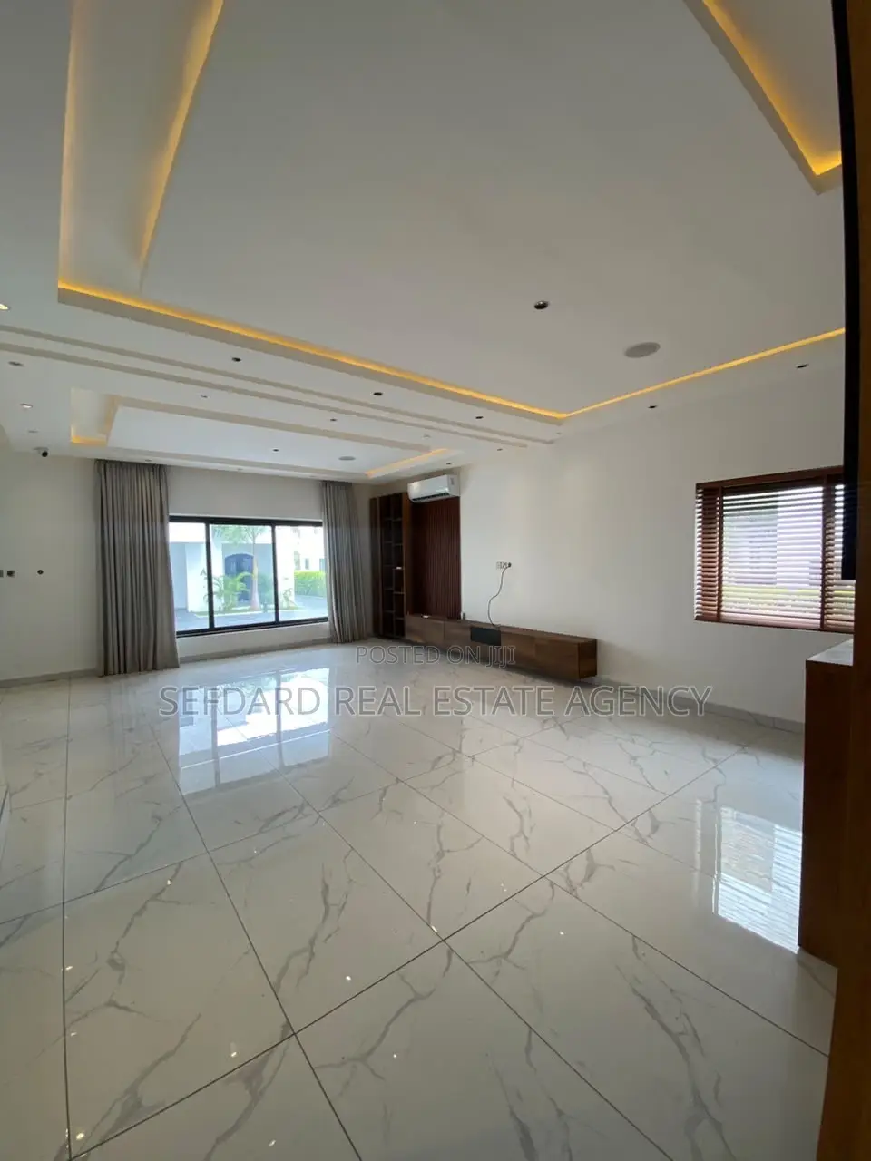 3bdrm Duplex in Sefdard Properties, East Legon for sale