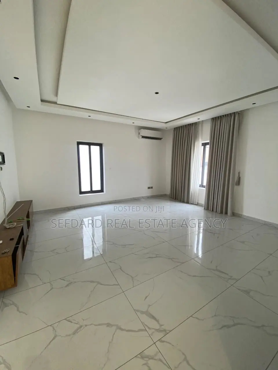 3bdrm Duplex in Sefdard Properties, East Legon for sale