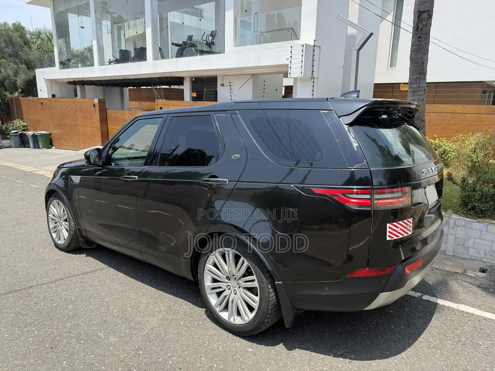 Land Rover Discovery HSE LUXURY 4x4 2018 Black