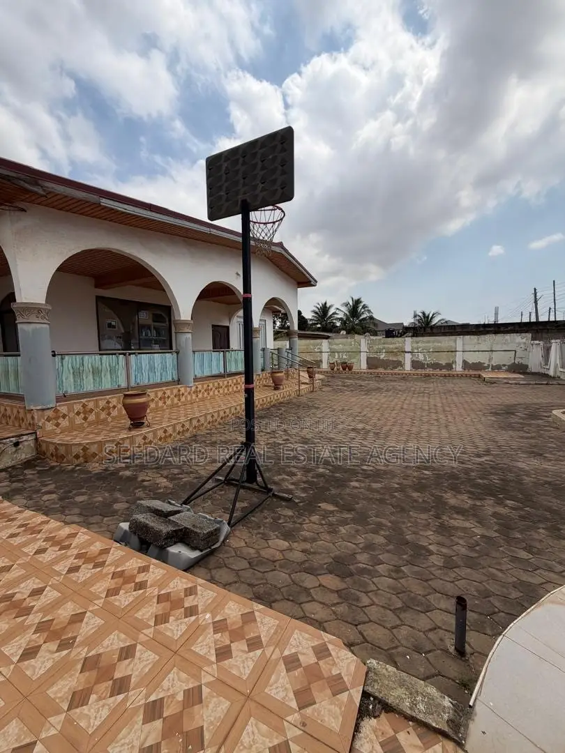 4bdrm House in Sefdard Properties, Spintex for sale