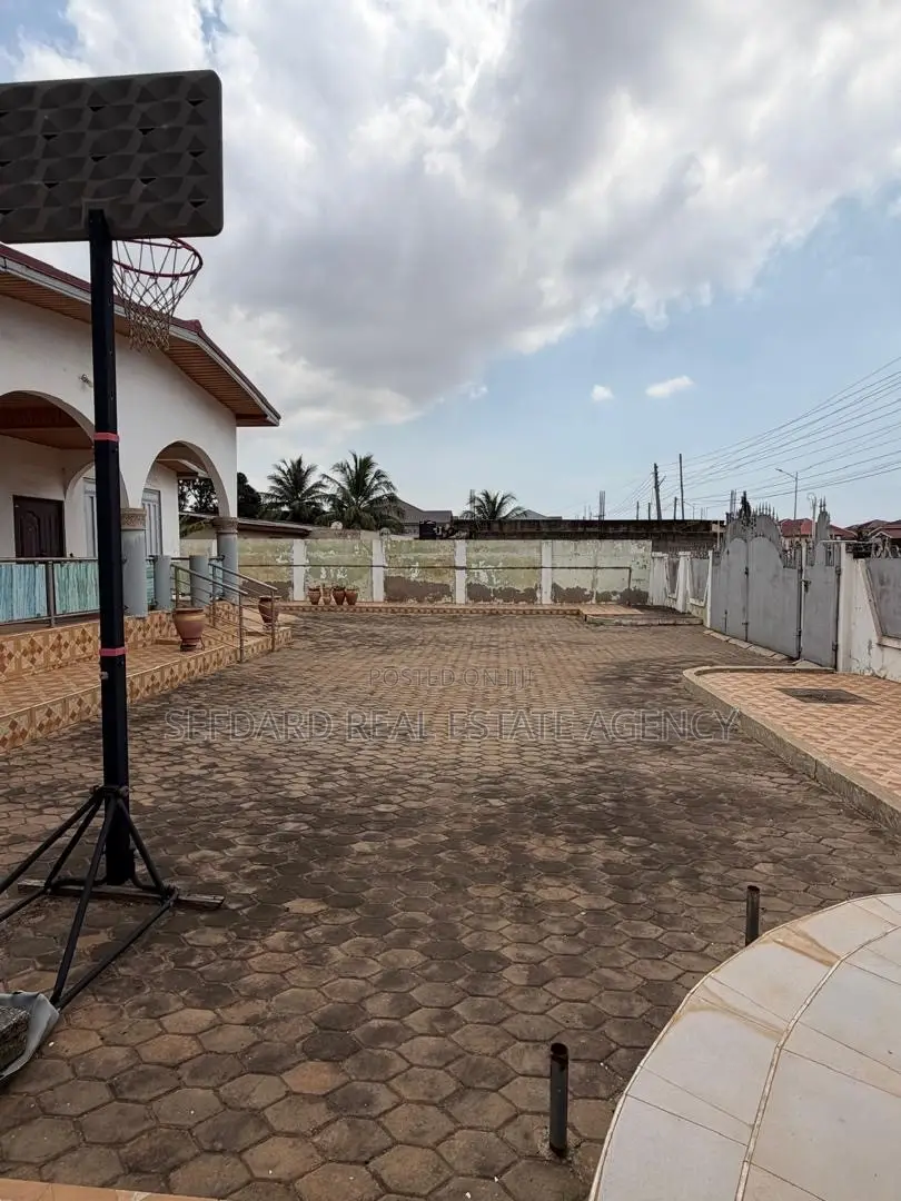 4bdrm House in Sefdard Properties, Spintex for sale