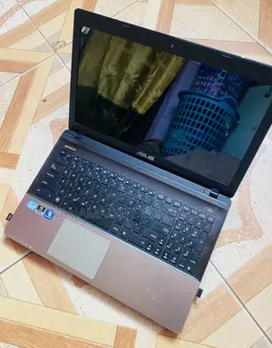 Laptop Asus 4GB Intel Core i7 HDD 500GB