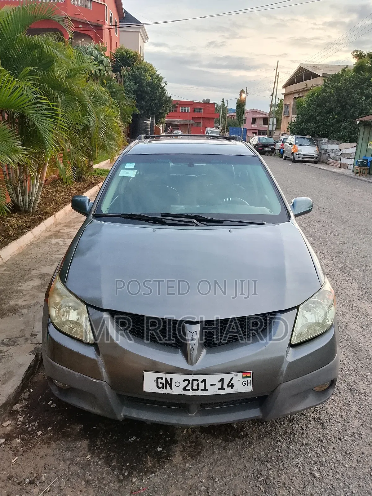 Pontiac Vibe 2005 Gray