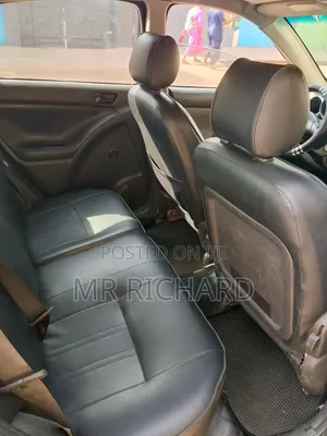 Pontiac Vibe 2005 Gray
