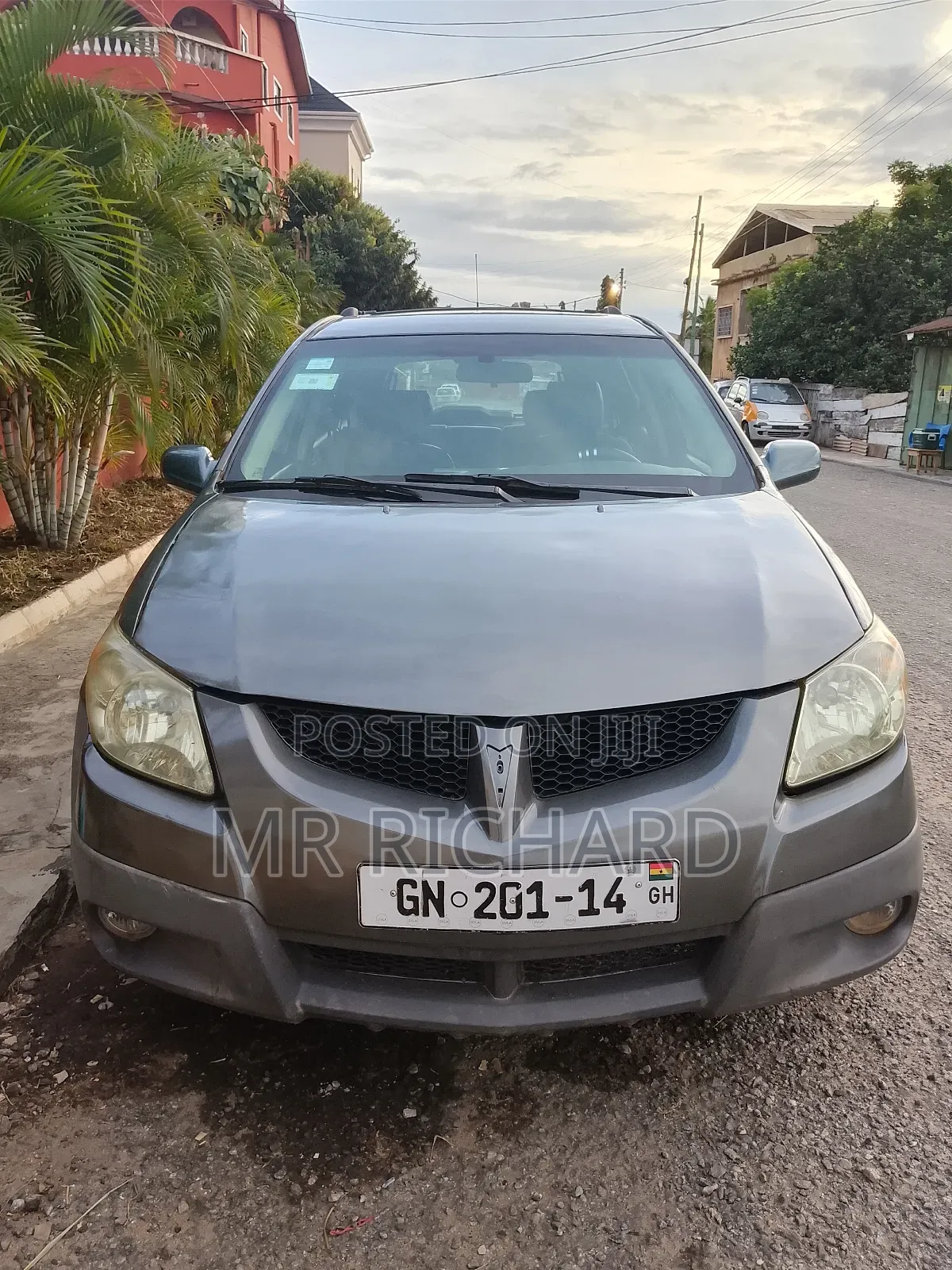 Pontiac Vibe 2005 Gray