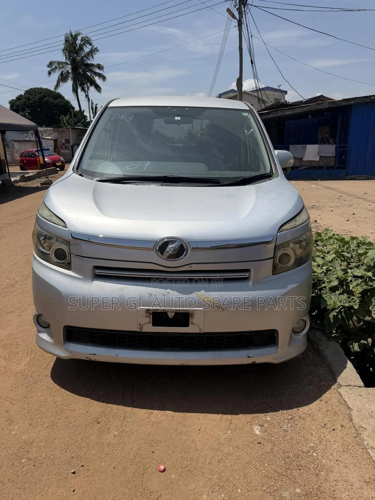 Toyota Voxy V 2WD 8-Seater 2010 Silver