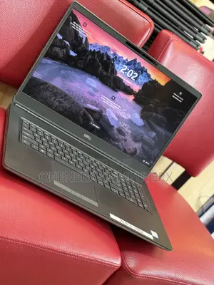 Laptop Dell Precision 7750 16GB Intel Xeon SSD 512GB