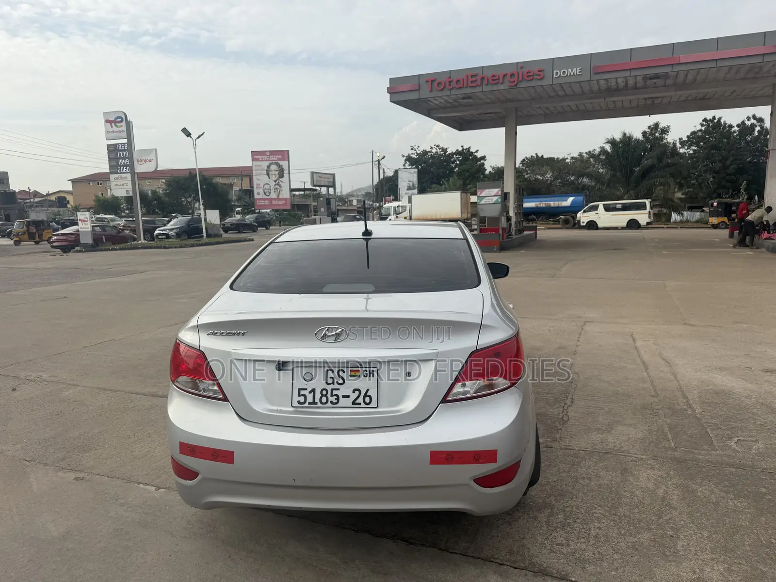 Hyundai Accent 2017 Silver