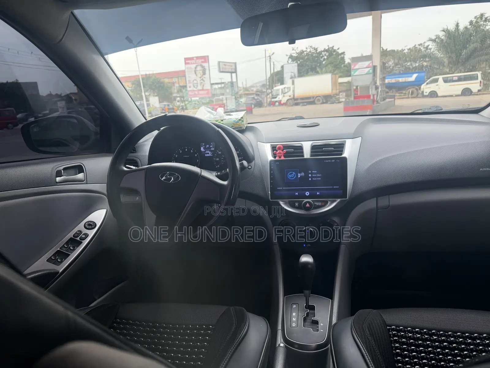 Hyundai Accent 2017 Silver