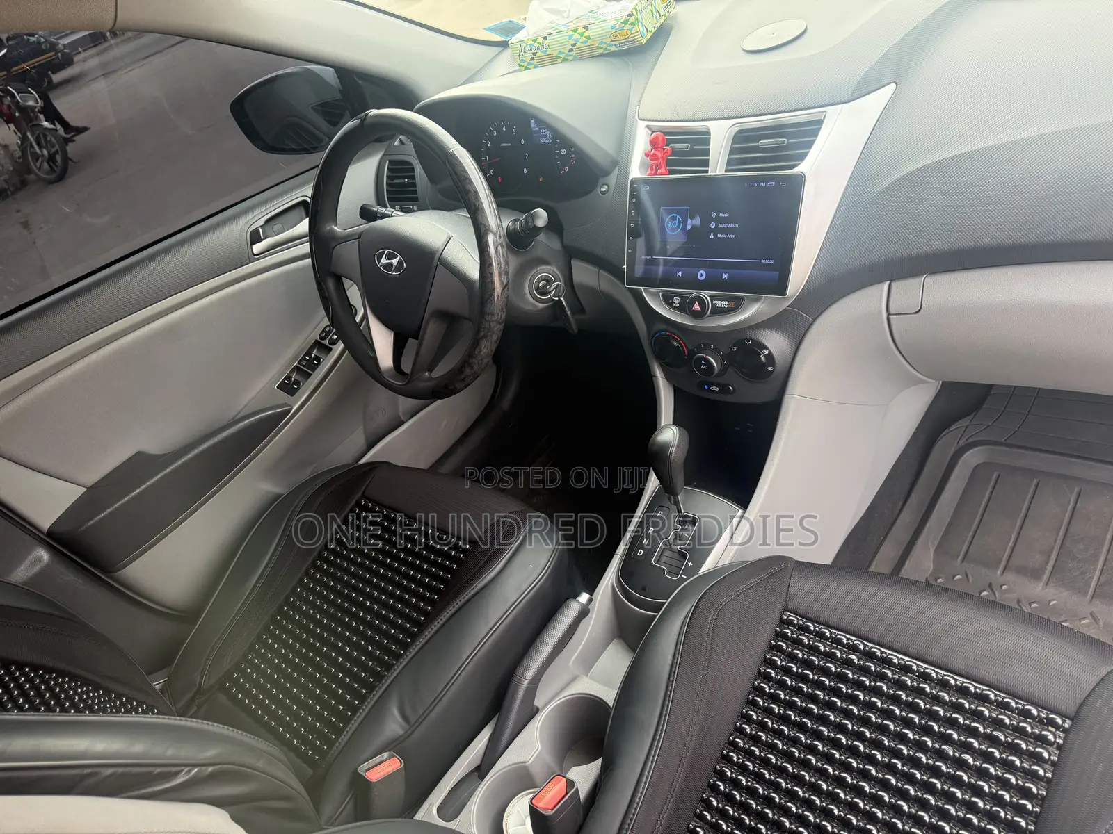Hyundai Accent 2017 Silver