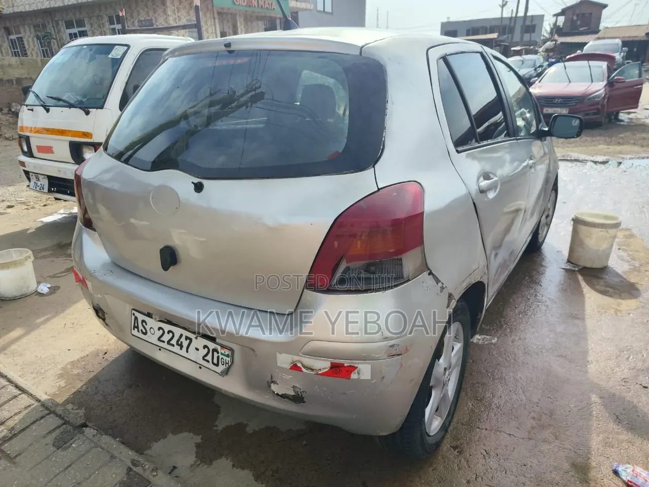 Toyota Vitz 1.0 FWD 3dr 2010 Silver
