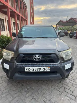 Toyota Tacoma PreRunner 4dr Double Cab 5.0 ft. SB (2.7L 4cyl 4A) 2015