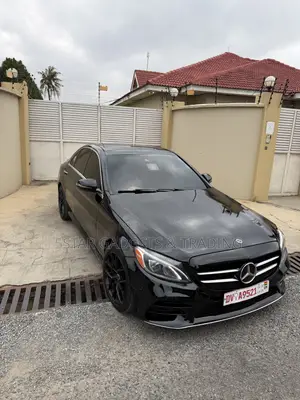 Mercedes-Benz C300 Luxury Sedan RWD (2.0L 4cyl 7A) 2016 Black