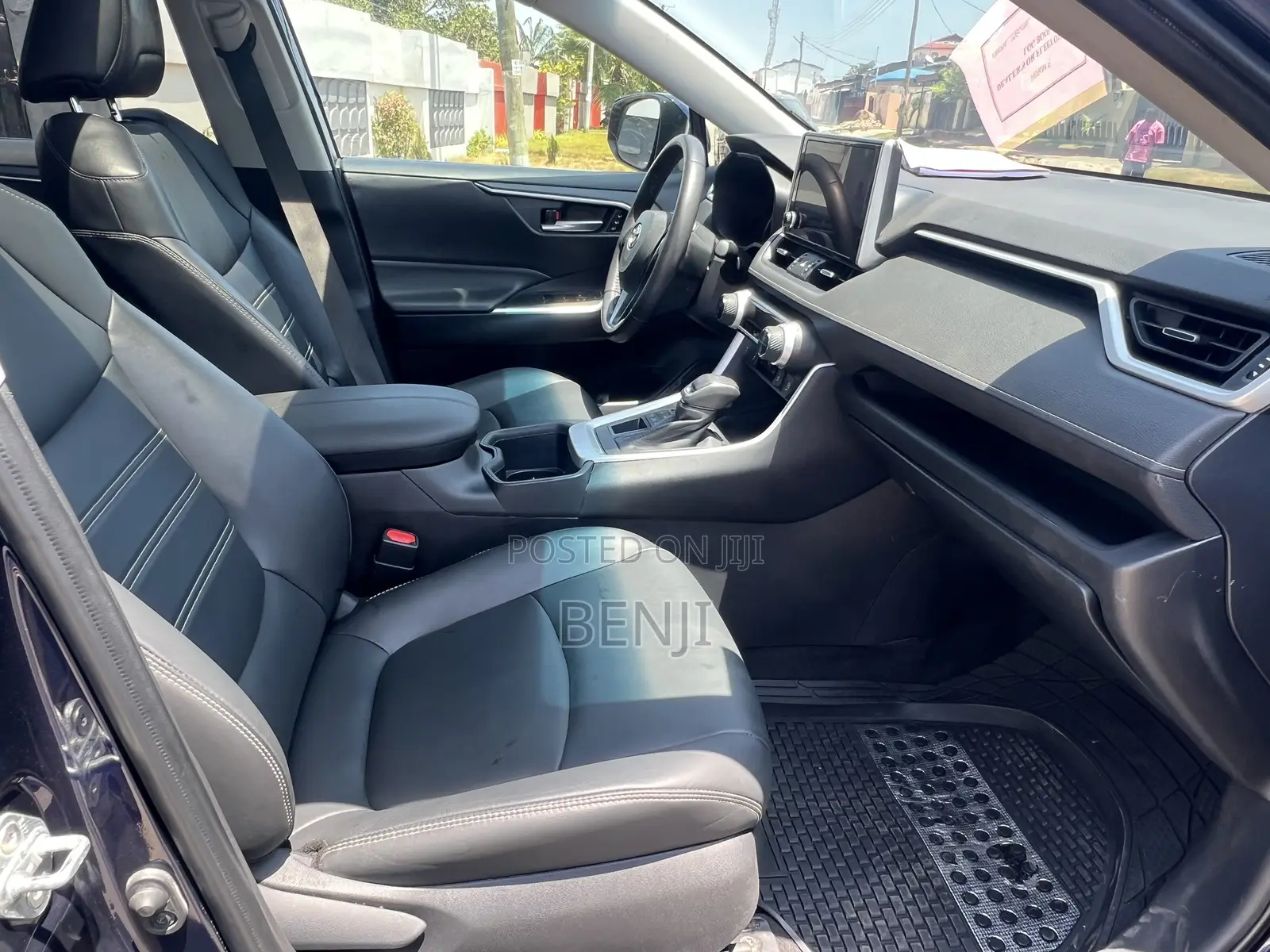 Toyota RAV4 2023 Blue