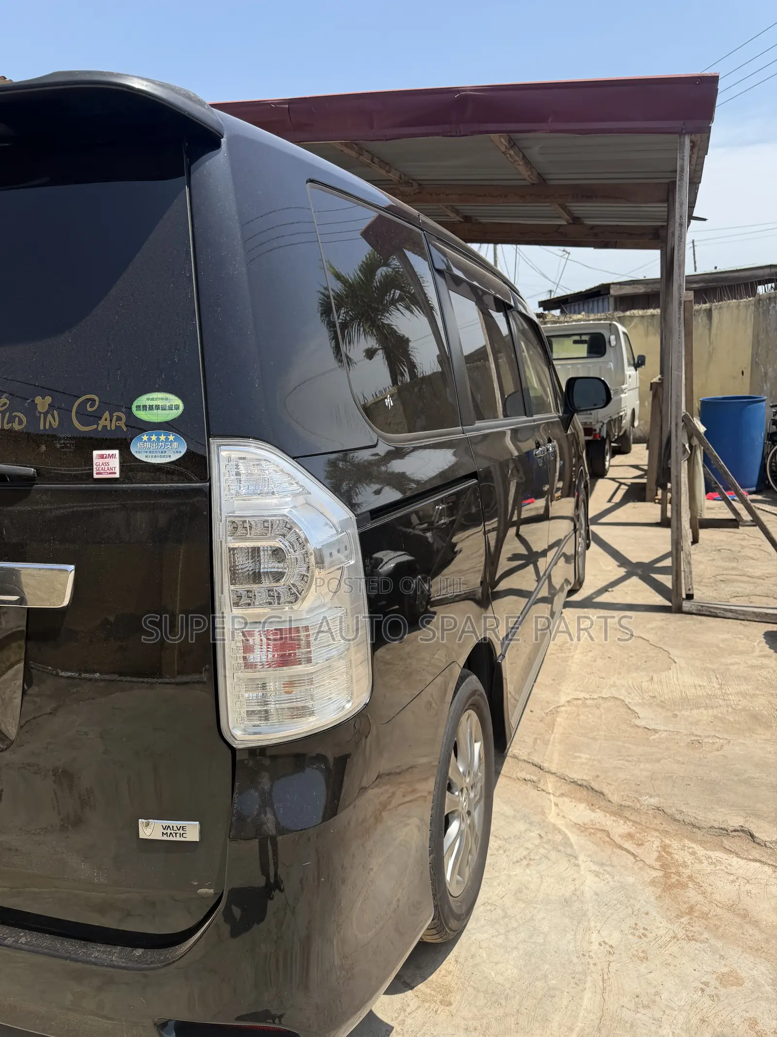 Toyota Voxy V 2WD 7-Seater 2013 Black
