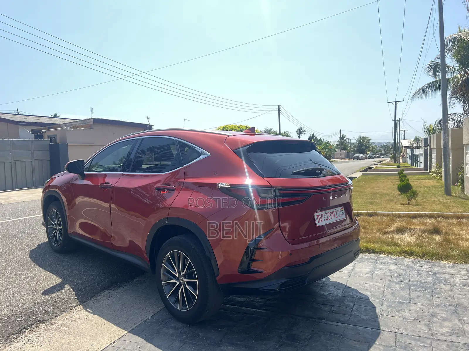 Lexus NX 2023 Orange