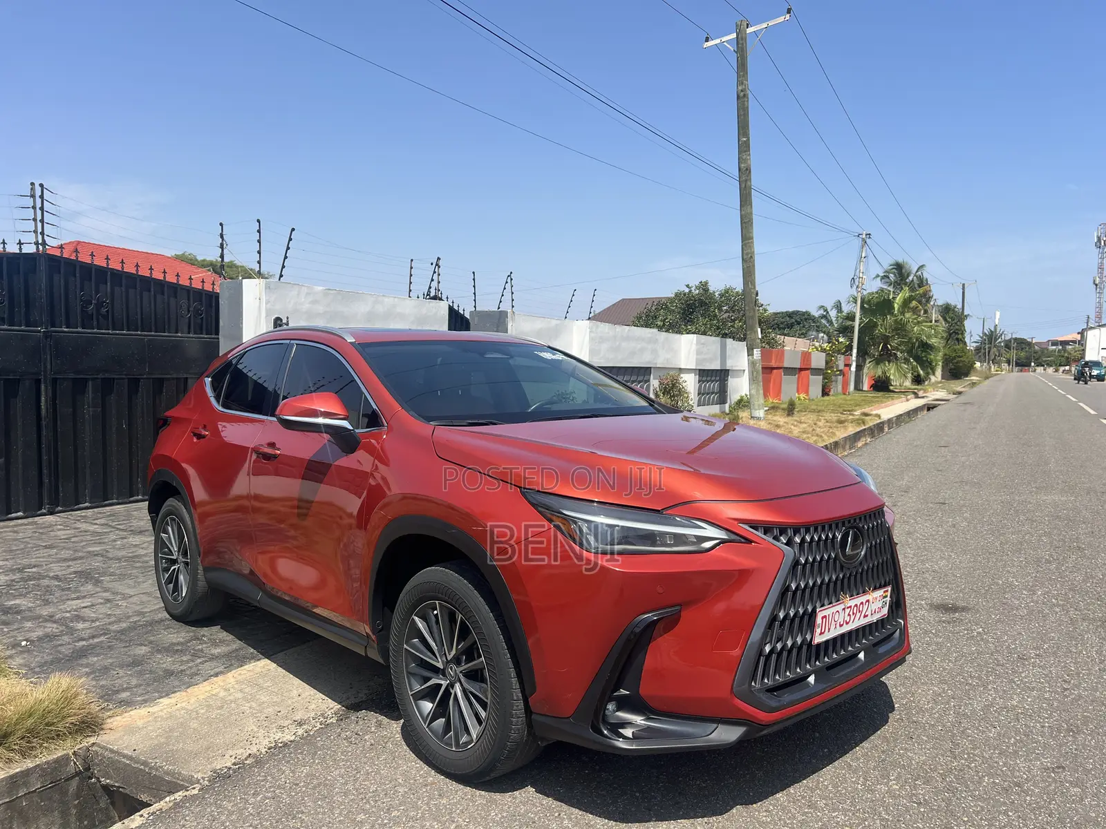 Lexus NX 2023 Orange