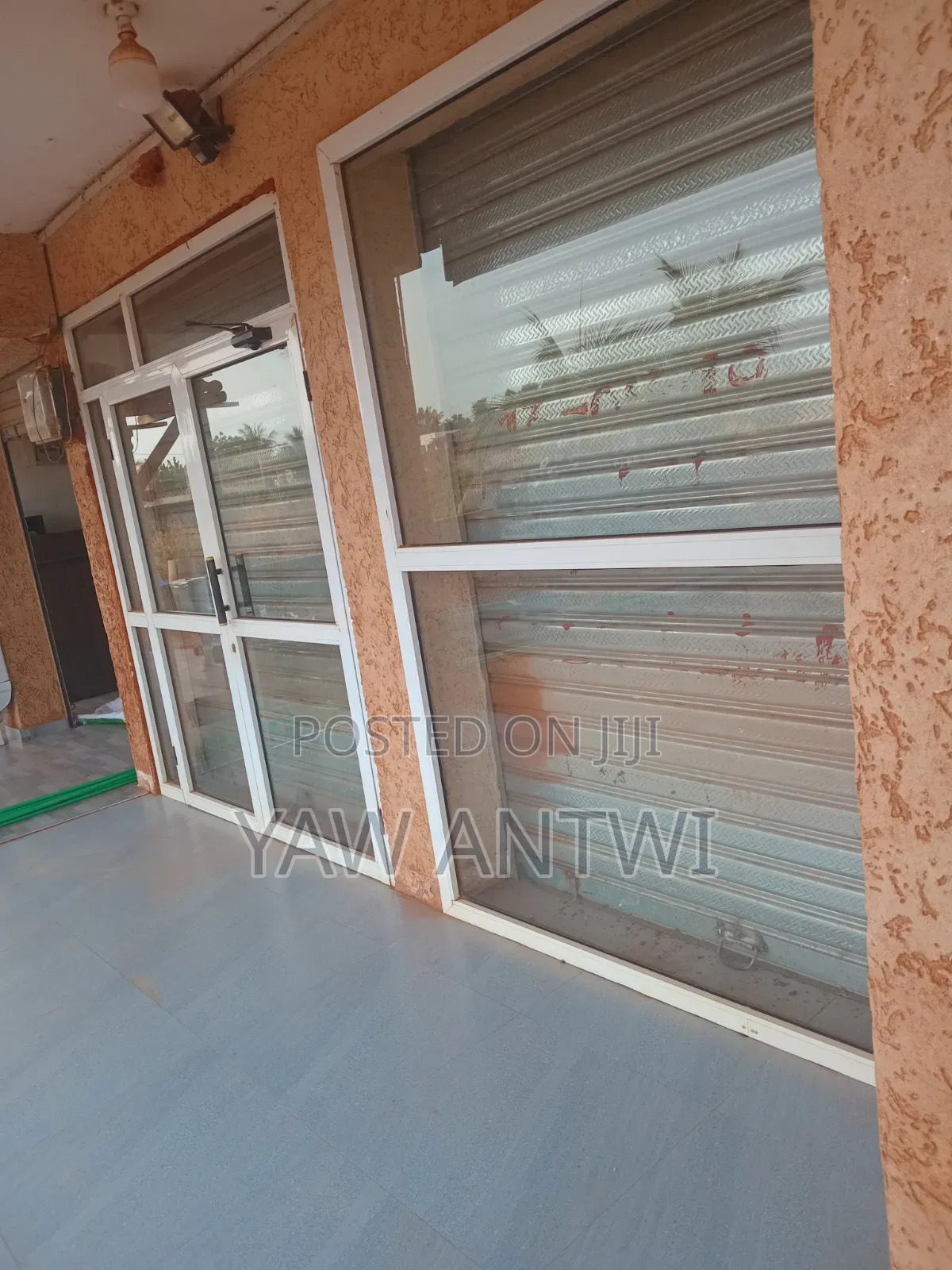 Shop for Rent