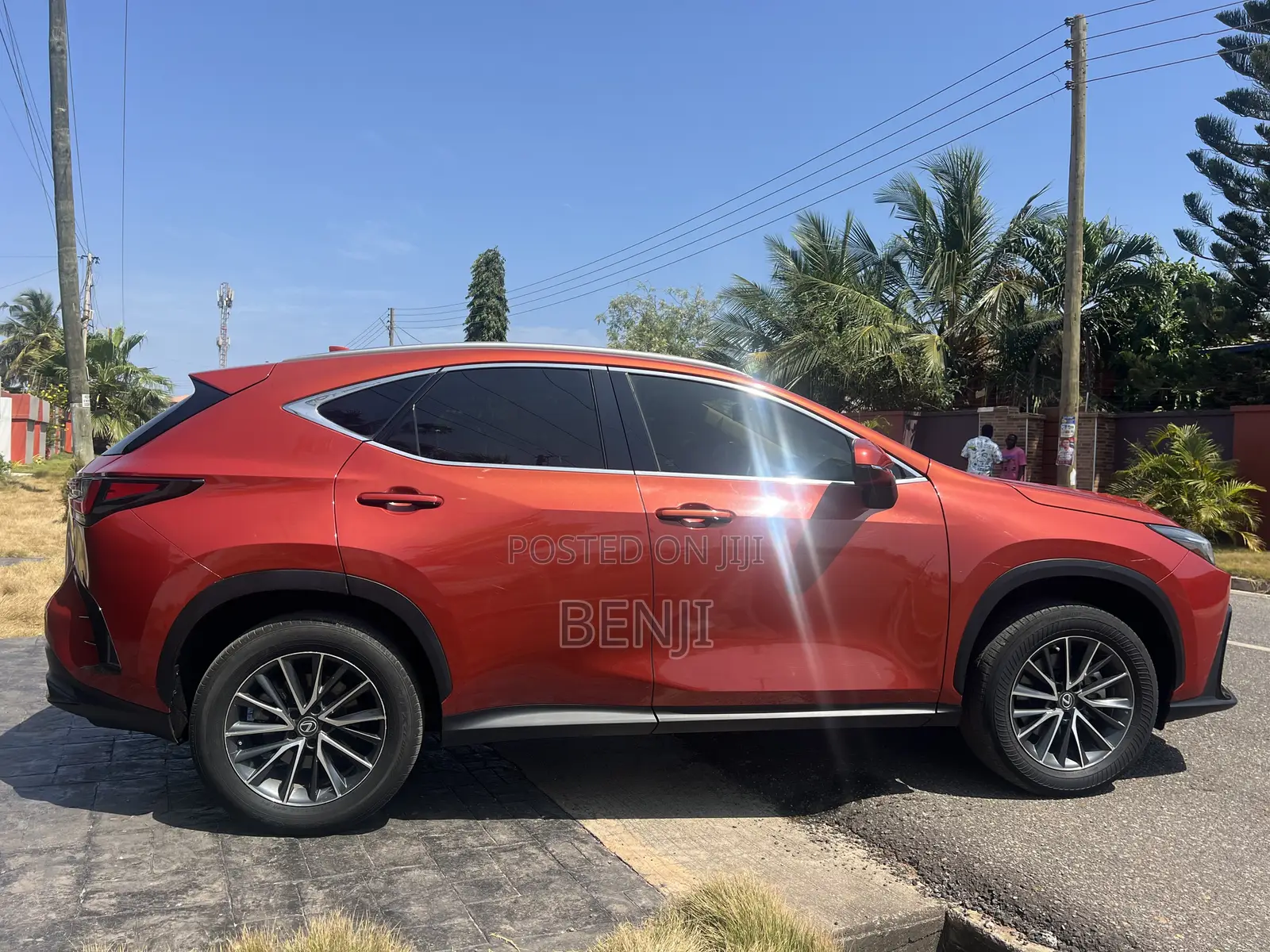 Lexus NX 2023 Orange