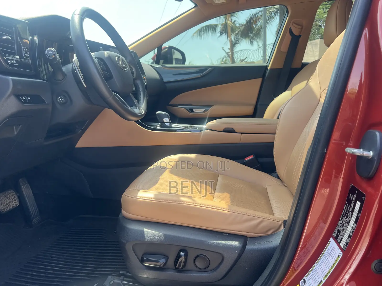 Lexus NX 2023 Orange