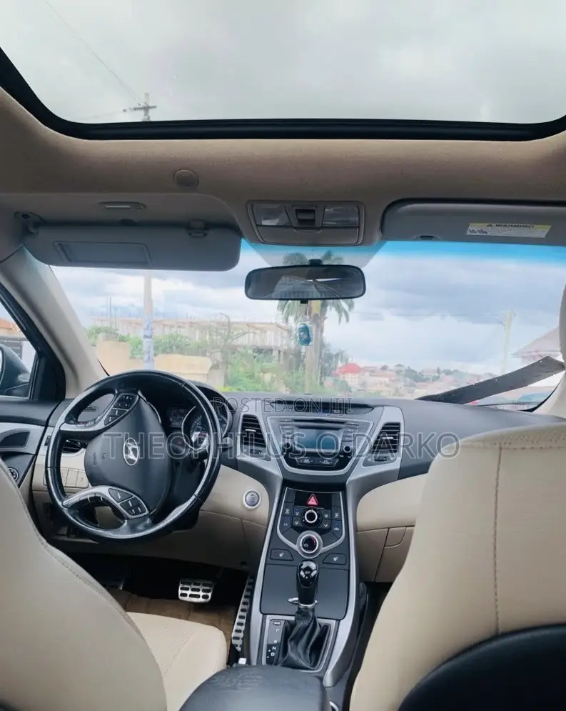 Hyundai Elantra Limited Sedan FWD (1.8L 4cyl 6A) 2016 Blue