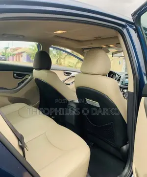 Hyundai Elantra Limited Sedan FWD (1.8L 4cyl 6A) 2016 Blue