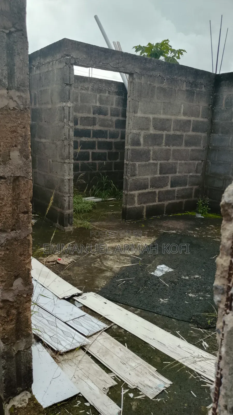 4-Bedroom Uncompleted House for Sale – Great Location & Spacious Plot