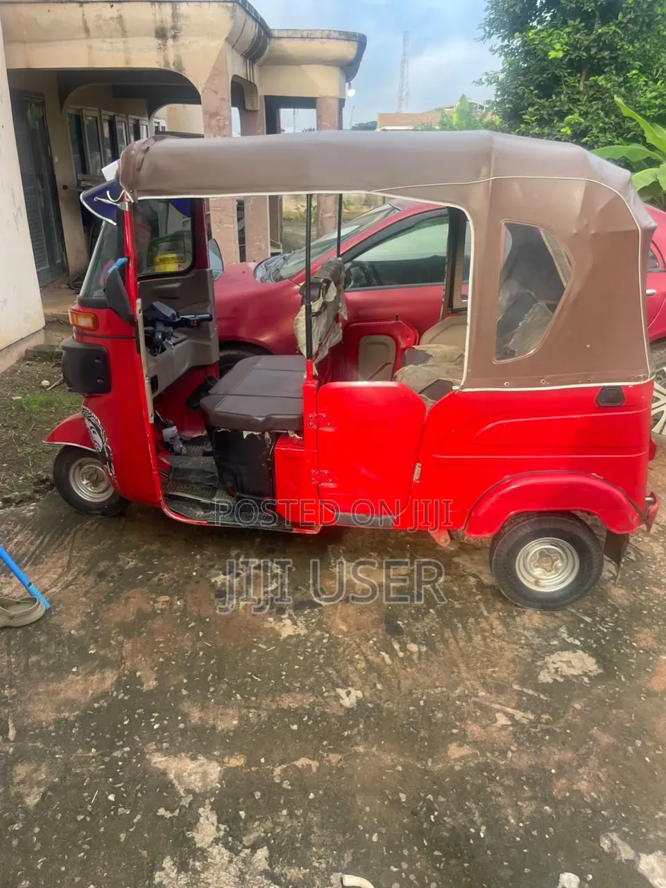Bajaj RE 2026 Red