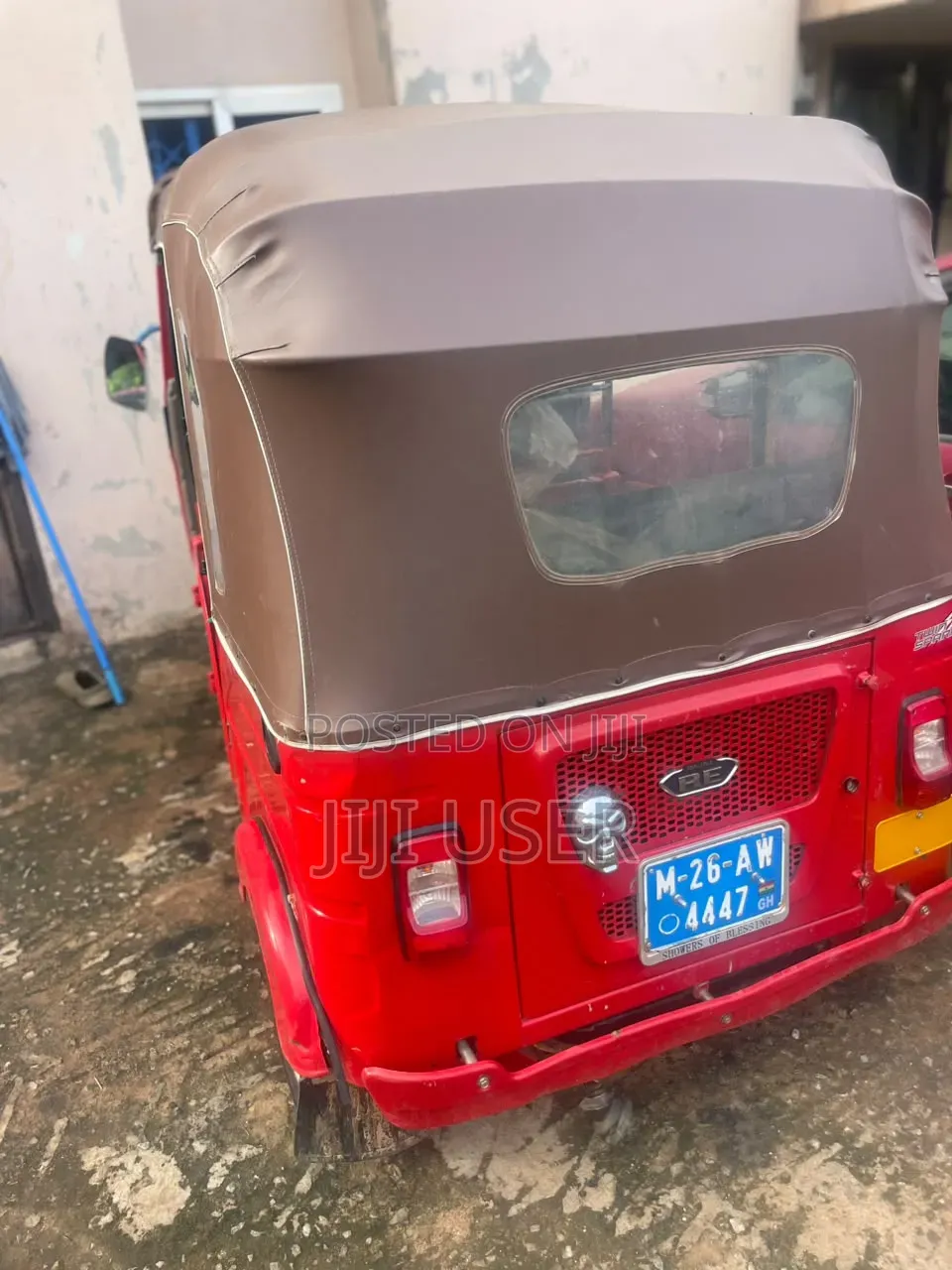 Bajaj RE 2026 Red