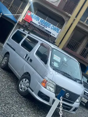 Nissan Caravan 2013 Silver