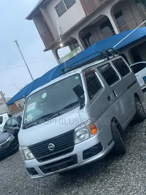 Nissan Caravan 2013 Silver