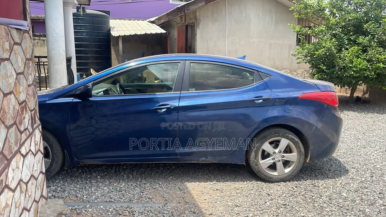 Hyundai Elantra GLS Sedan FWD (1.8L 4cyl 6A) 2013 Blue