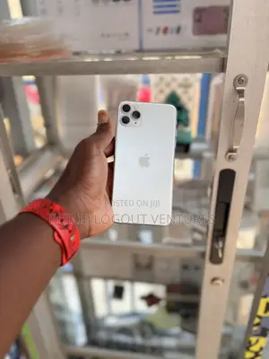 Apple iPhone 11 Pro Max 64 GB White