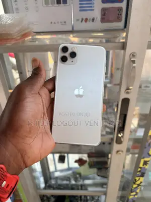 Apple iPhone 11 Pro Max 64 GB White