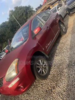 Nissan Rogue 2015 Red