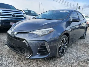 Toyota Corolla 2017 Gray
