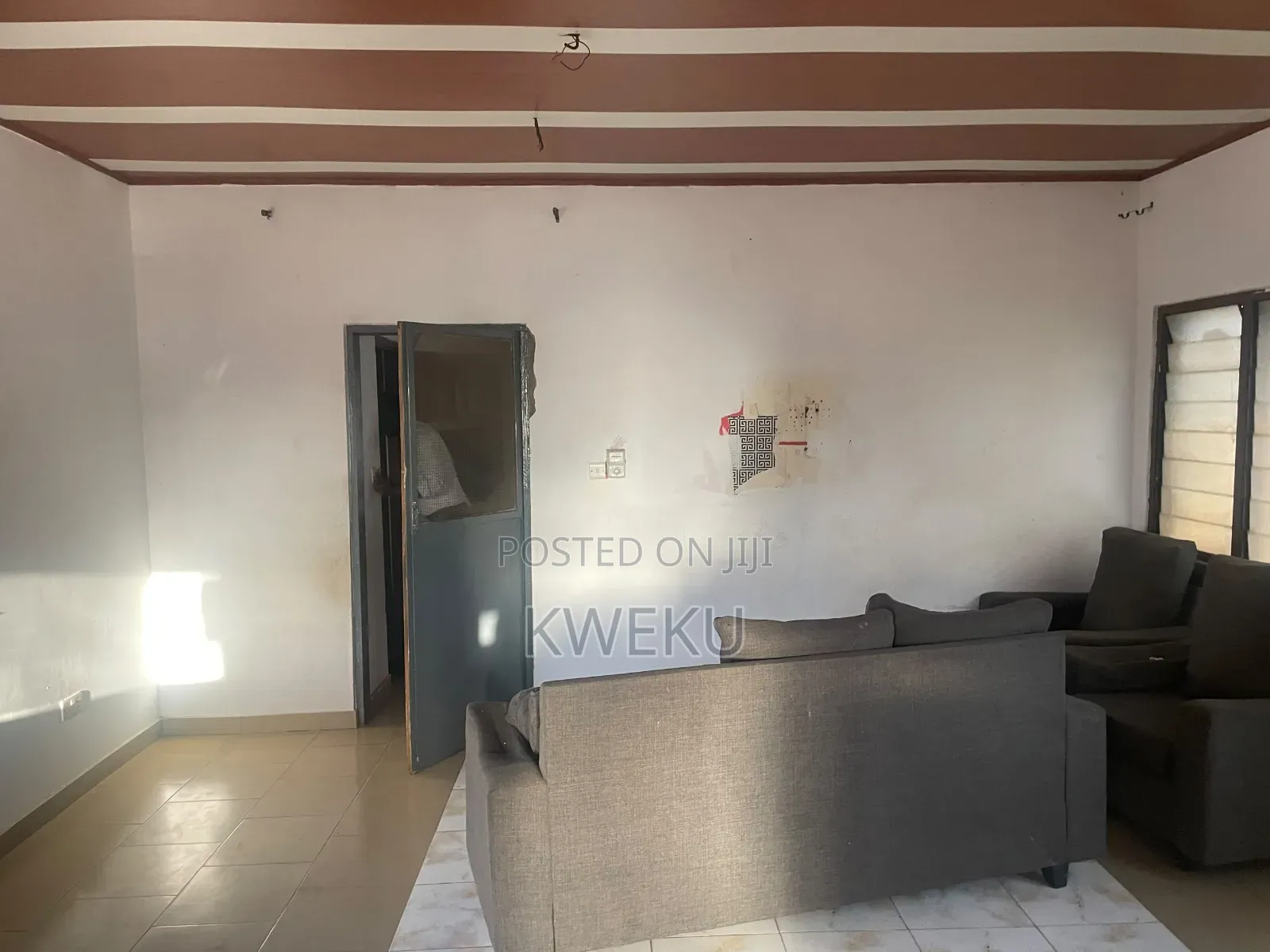 1bdrm Apartment in Estate Agency, Baatsona Total for rent