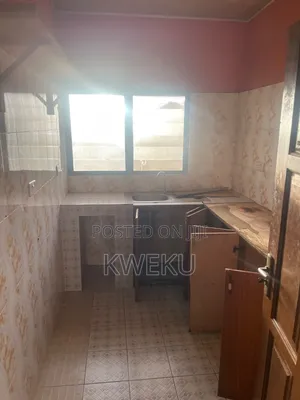 1bdrm Apartment in Estate Agency, Baatsona Total for rent
