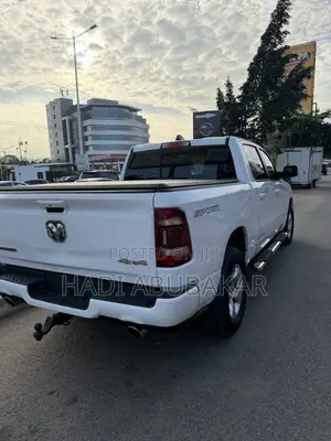 Toyota Tundra 2023 White
