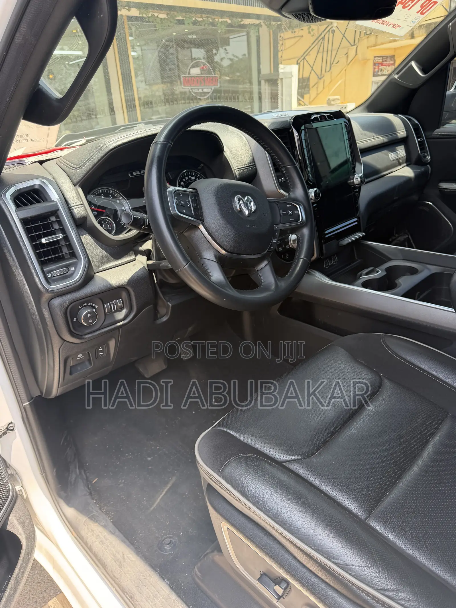 Toyota Tundra 2023 White