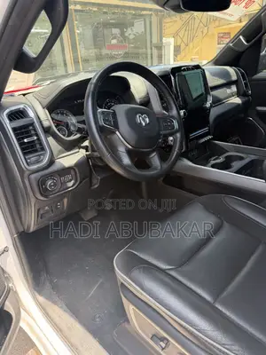 Toyota Tundra 2023 White