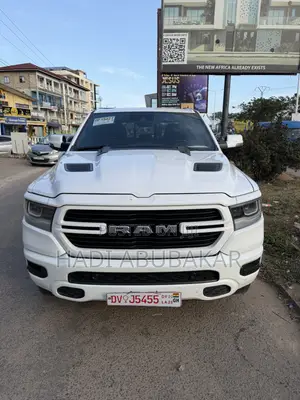 Toyota Tundra 2023 White